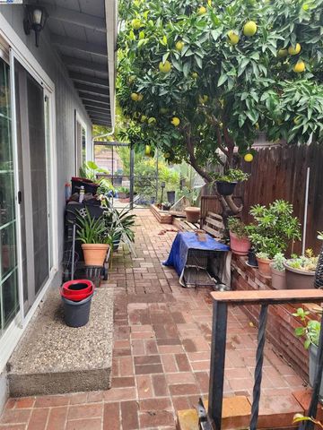 3026 N American, Stockton, CA 95204