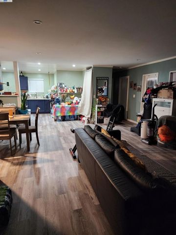 3026 N American, Stockton, CA 95204