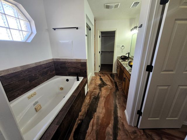 6582 Plain View Drive, San Angelo, TX 76905