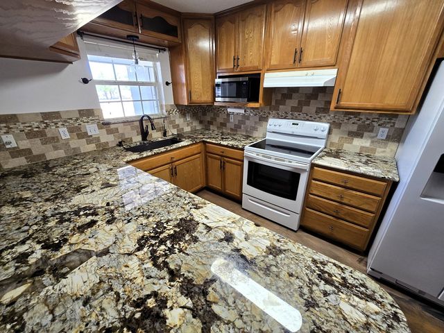 6582 Plain View Drive, San Angelo, TX 76905