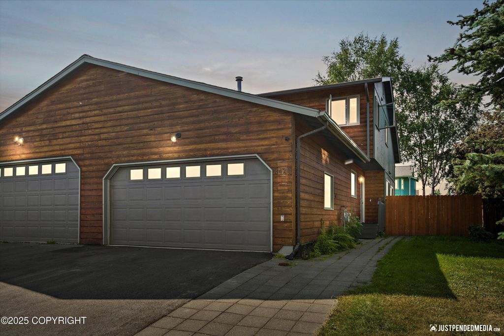 3428 Orion Circle, Anchorage, AK 99517