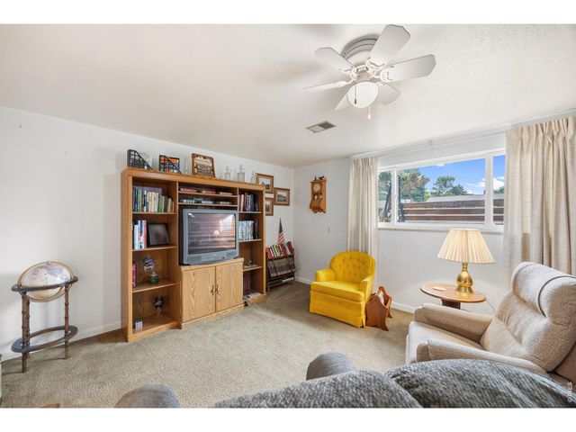 2509 Stanford Rd, Fort Collins, CO 80525