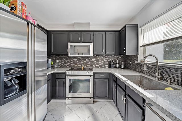 2649 ALBION AVENUE, Orlando, FL 32833