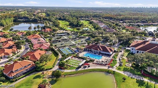 5877 Three Iron DR 702, Naples, FL 34110