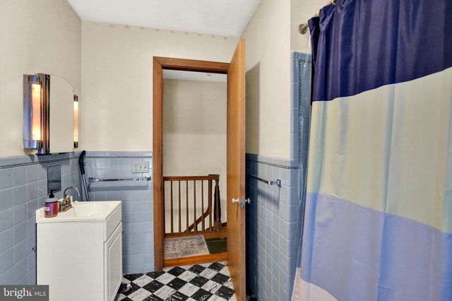132 WINDSOR ST, Reading, PA 19601
