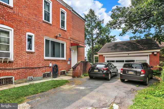 132 WINDSOR ST, Reading, PA 19601