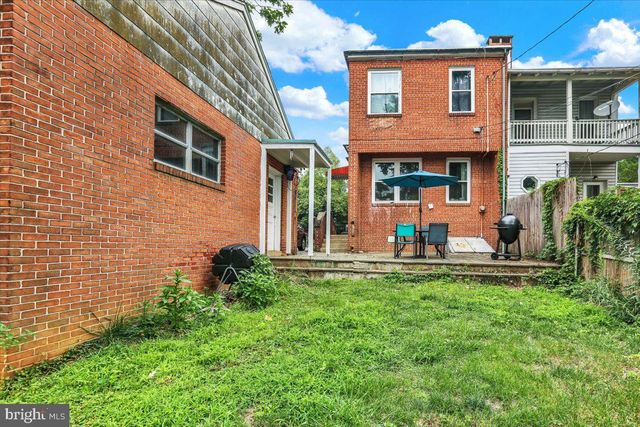 132 WINDSOR ST, Reading, PA 19601
