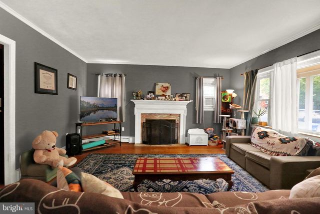 132 WINDSOR ST, Reading, PA 19601