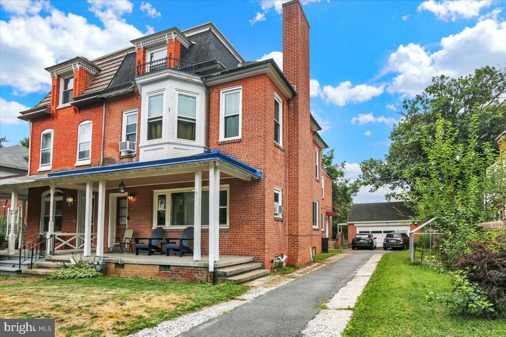 132 WINDSOR ST, Reading, PA 19601