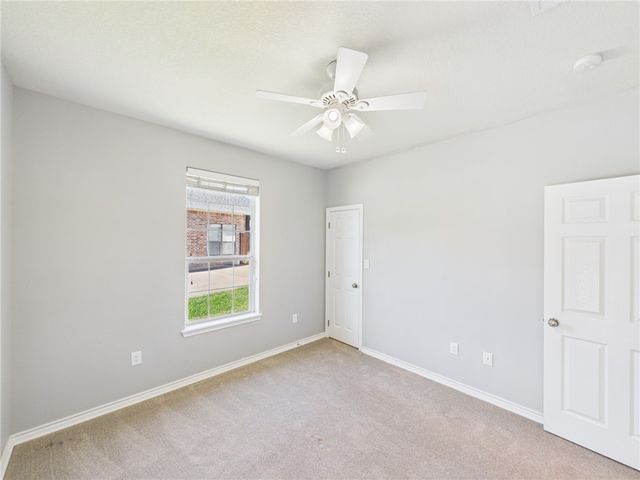 4404 Edinburgh Place, College Station, TX 77845