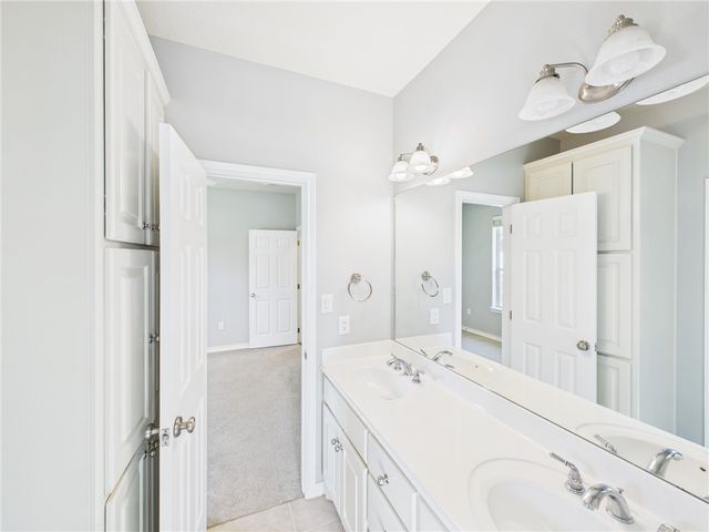 4404 Edinburgh Place, College Station, TX 77845