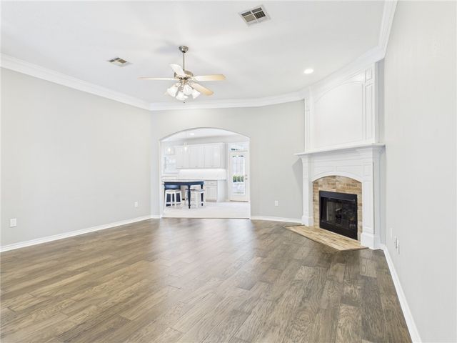 4404 Edinburgh Place, College Station, TX 77845