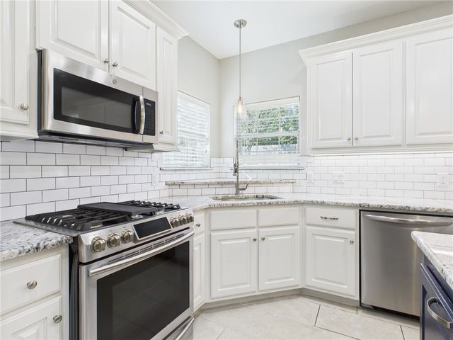 4404 Edinburgh Place, College Station, TX 77845