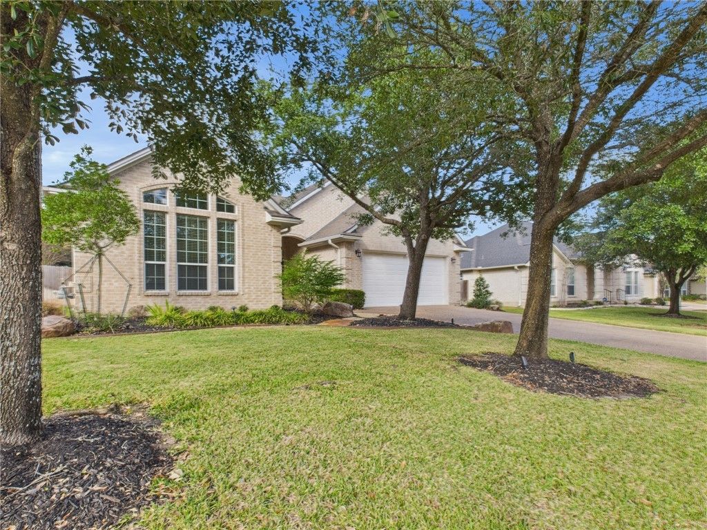 4404 Edinburgh Place, College Station, TX 77845