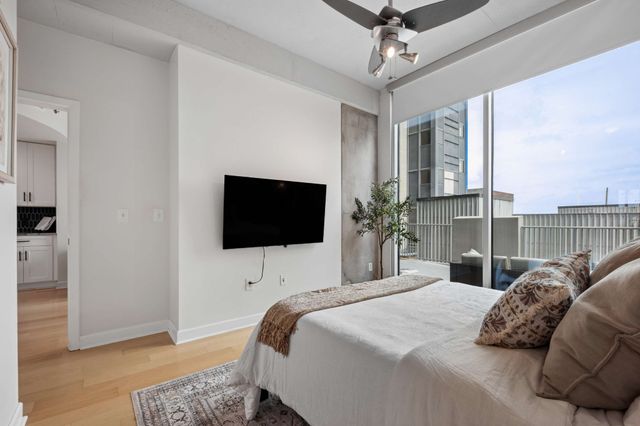 415 Church St Apt 1013, Nashville, TN 37219