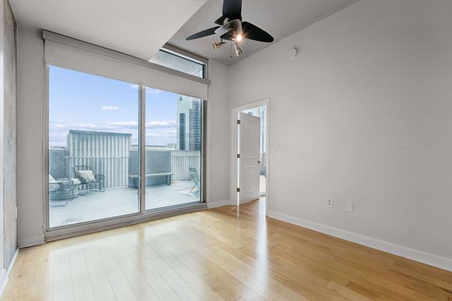 415 Church St Apt 1013, Nashville, TN 37219