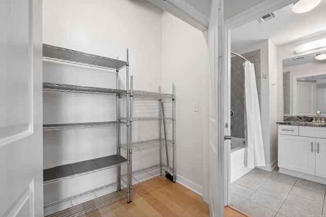 415 Church St Apt 1013, Nashville, TN 37219