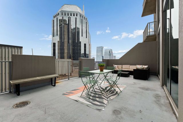 415 Church St Apt 1013, Nashville, TN 37219
