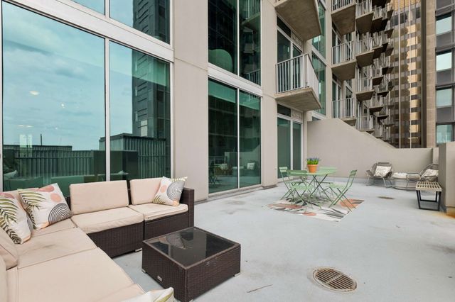 415 Church St Apt 1013, Nashville, TN 37219