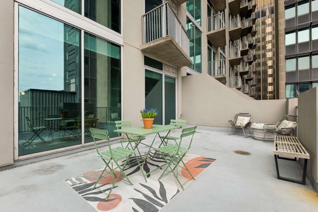 415 Church St Apt 1013, Nashville, TN 37219