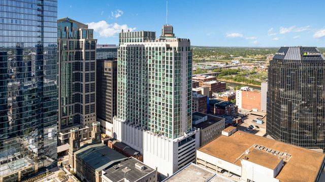 415 Church St Apt 1013, Nashville, TN 37219