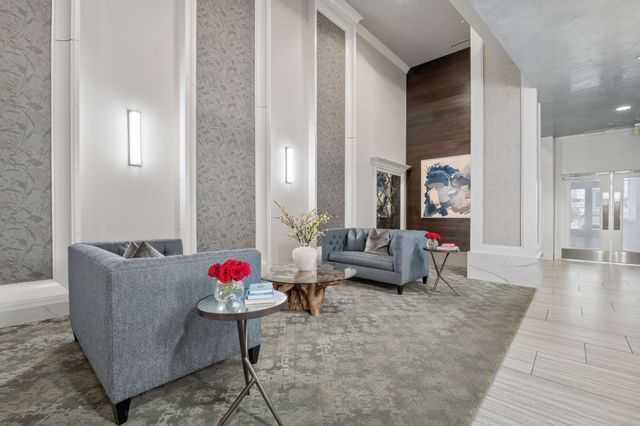 415 Church St Apt 1013, Nashville, TN 37219