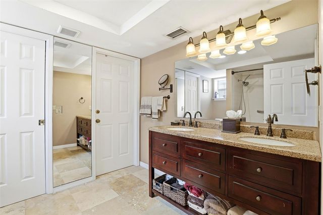 932 ASHINGTON PLACE, Orlando, FL 32804