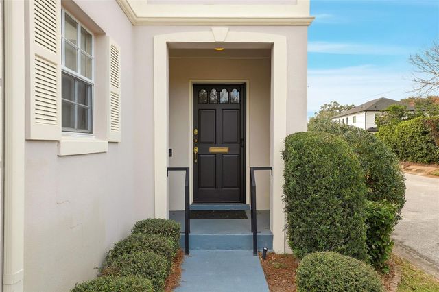 932 ASHINGTON PLACE, Orlando, FL 32804