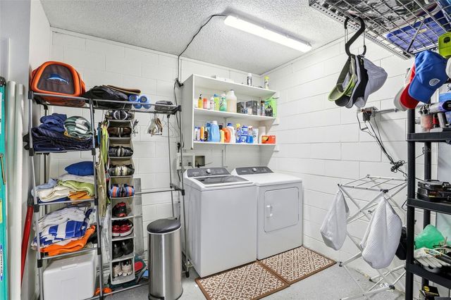 932 ASHINGTON PLACE, Orlando, FL 32804