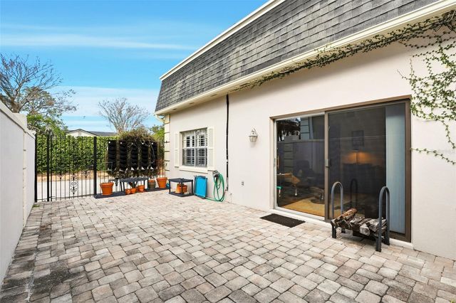 932 ASHINGTON PLACE, Orlando, FL 32804