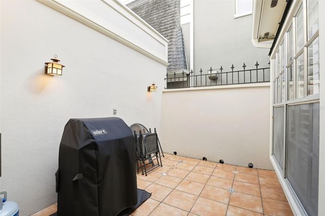 932 ASHINGTON PLACE, Orlando, FL 32804