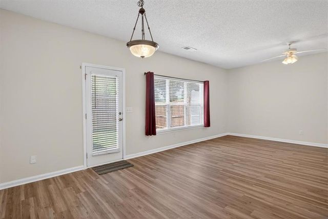 100 Eagle Glen Drive NE, Cartersville, GA 30121