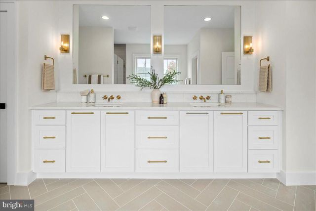 7126 THRASHER RD, Mclean, VA 22101