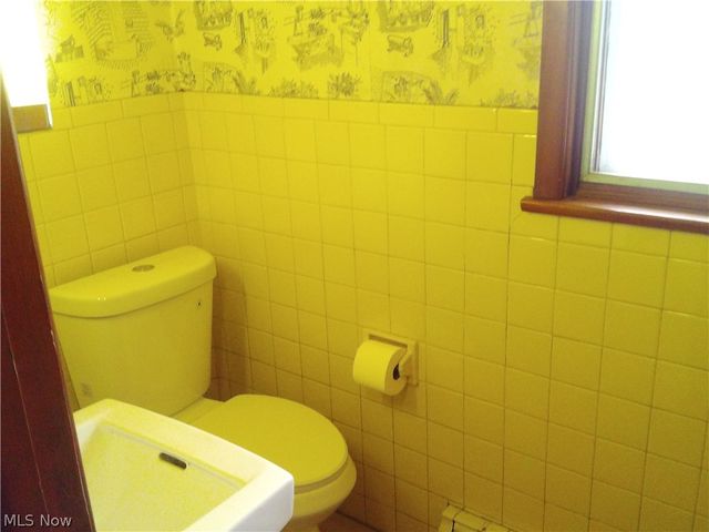 370 North Drive, Lorain, OH 44053