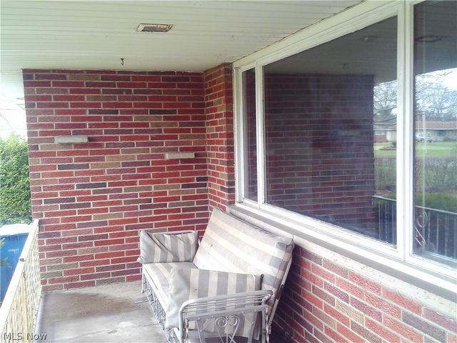 370 North Drive, Lorain, OH 44053