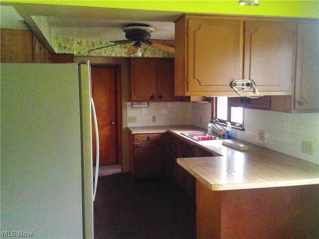 370 North Drive, Lorain, OH 44053