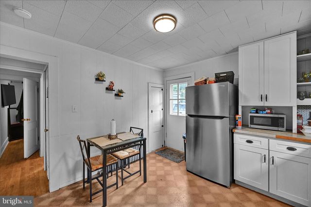 313-315 E COTTAGE AVE, Millersville, PA 17551