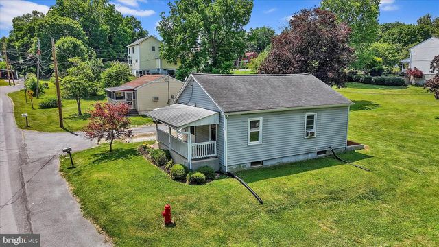 313-315 E COTTAGE AVE, Millersville, PA 17551