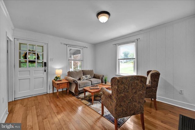 313-315 E COTTAGE AVE, Millersville, PA 17551