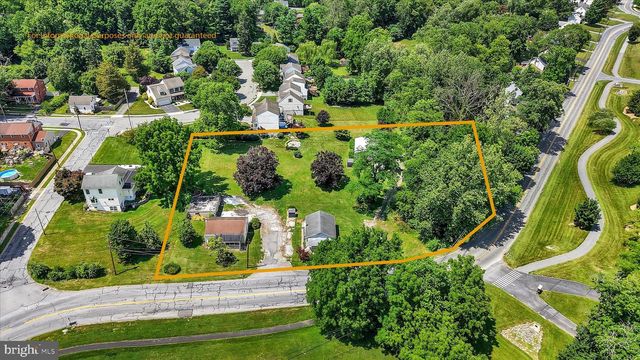 313-315 E COTTAGE AVE, Millersville, PA 17551