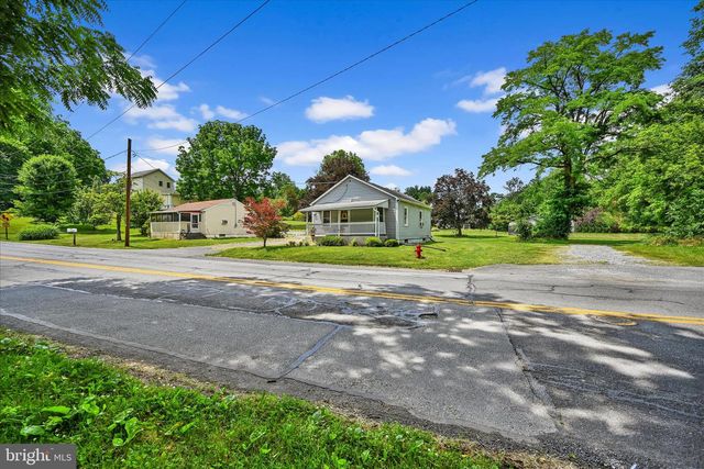 313-315 E COTTAGE AVE, Millersville, PA 17551