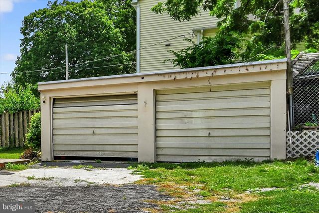 313-315 E COTTAGE AVE, Millersville, PA 17551