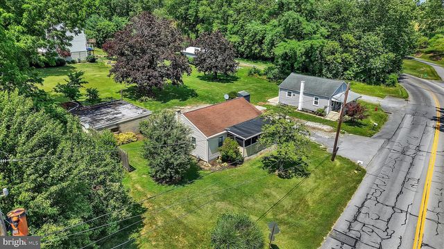 313-315 E COTTAGE AVE, Millersville, PA 17551