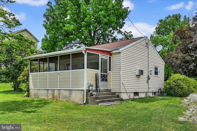 313-315 E COTTAGE AVE, Millersville, PA 17551