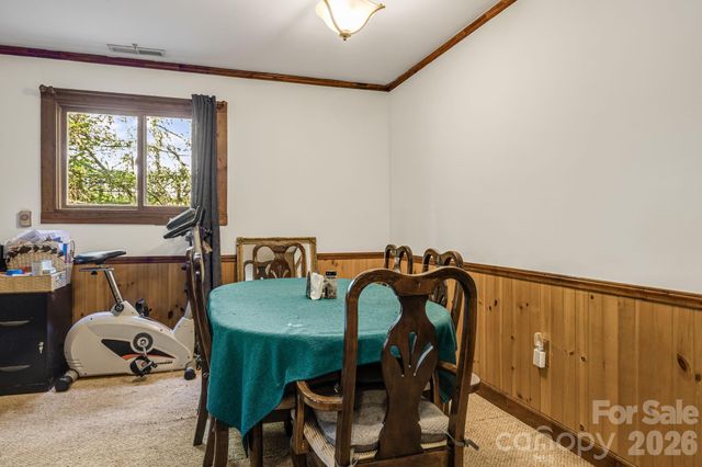 34 Tipperary Drive, Asheville, NC 28806