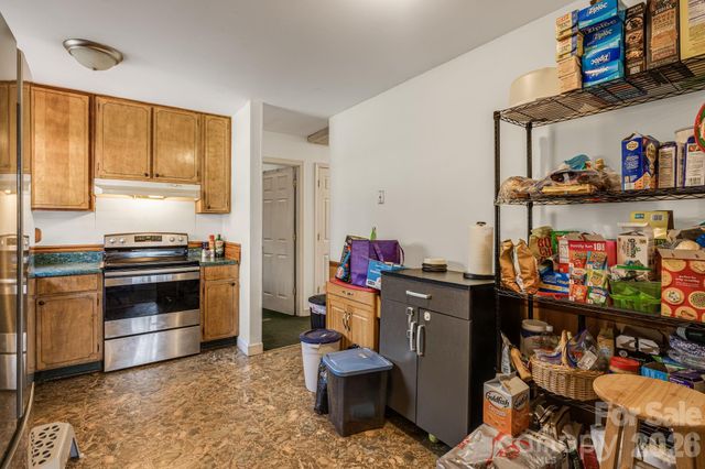 34 Tipperary Drive, Asheville, NC 28806