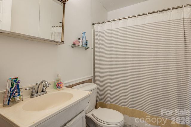 34 Tipperary Drive, Asheville, NC 28806