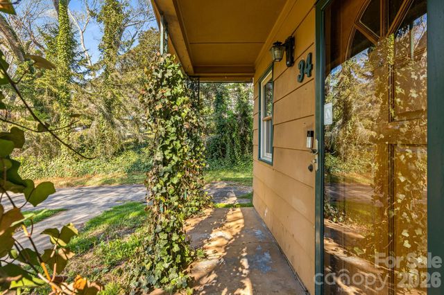 34 Tipperary Drive, Asheville, NC 28806