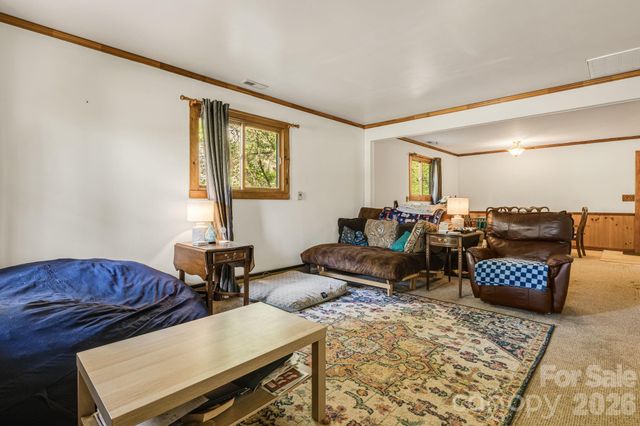34 Tipperary Drive, Asheville, NC 28806