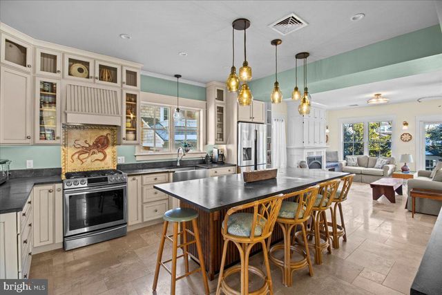 683 LAKE AVE, Bay Head, NJ 08742